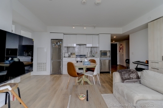 Unit 4202-501 Yonge St, Toronto, ON M4Y 0G8, Canada, ,  