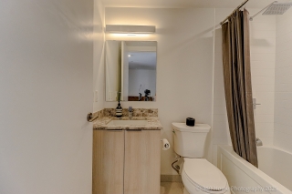 Unit 4202-501 Yonge St, Toronto, ON M4Y 0G8, Canada, ,  