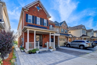 105 Warnford Cir, Ajax, ON L1T 0J3, Canada, ,  