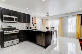 105 Warnford Cir, Ajax, ON L1T 0J3, Canada, ,  