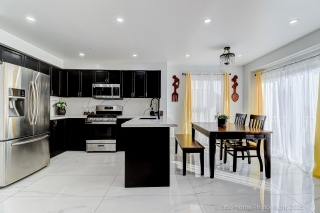 105 Warnford Cir, Ajax, ON L1T 0J3, Canada, ,  