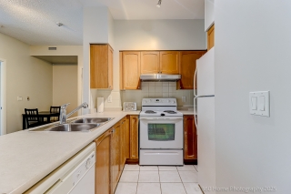 Unit 825-231 Fort York Blvd, Toronto, ON M5V 1B2, Canada, ,  