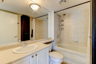 Unit 825-231 Fort York Blvd, Toronto, ON M5V 1B2, Canada, ,  