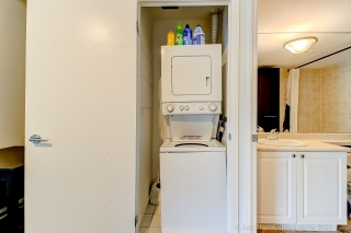 Unit 825-231 Fort York Blvd, Toronto, ON M5V 1B2, Canada, ,  