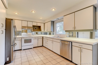 5 Ashdown Crescent, Richmond Hill, ON L4B 1Z8, Canada, ,  