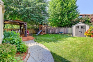 22 Chip Ct, Richmond Hill, ON L4C 9G4, Canada, ,  