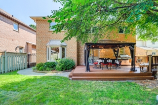 22 Chip Ct, Richmond Hill, ON L4C 9G4, Canada, ,  