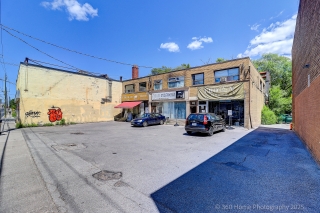 2835 Bathurst St, North York, ON M6B 3A4, Canada, ,  