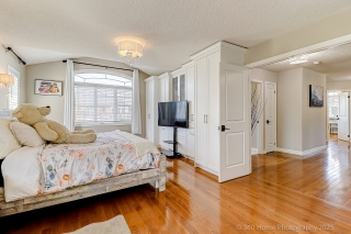 1065 Woodward Ave, Milton, ON L9T 5Y2, Canada, ,  