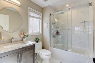 1065 Woodward Ave, Milton, ON L9T 5Y2, Canada, ,  