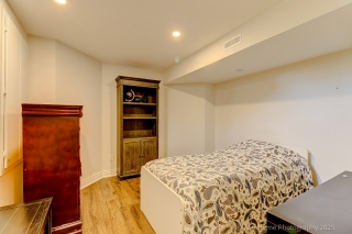1065 Woodward Ave, Milton, ON L9T 5Y2, Canada, ,  