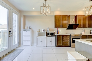 18 Saddlebrook Dr, Markham, ON L6B 1J4, Canada, ,  