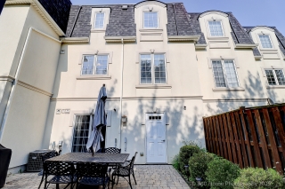 Unit 4-215 16th Ave, Richmond Hill, ON L4C 0T8, Canada, ,  