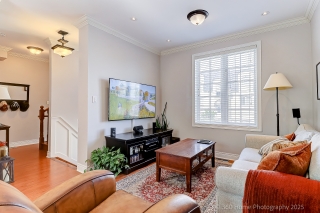 Unit 4-215 16th Ave, Richmond Hill, ON L4C 0T8, Canada, ,  