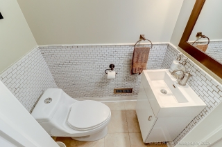 Unit 4-215 16th Ave, Richmond Hill, ON L4C 0T8, Canada, ,  