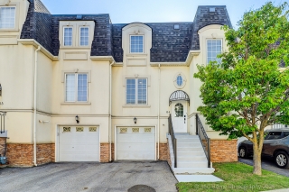 Unit 4-215 16th Ave, Richmond Hill, ON L4C 0T8, Canada, ,  