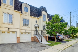 Unit 4-215 16th Ave, Richmond Hill, ON L4C 0T8, Canada, ,  