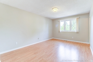 286 Seneca Ave, Oshawa, ON L1G 3V8, Canada, ,  