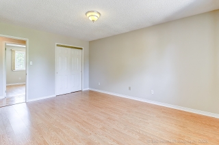 286 Seneca Ave, Oshawa, ON L1G 3V8, Canada, ,  