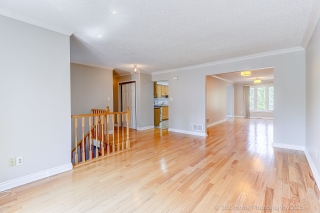 286 Seneca Ave, Oshawa, ON L1G 3V8, Canada, ,  