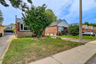 38 Westview Blvd, Toronto, ON M4B 3H9, Canada, ,  