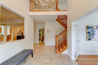 4 Hellyer Ave, Brampton, ON L6Y 0M3, Canada, ,  