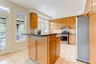 4 Hellyer Ave, Brampton, ON L6Y 0M3, Canada, ,  