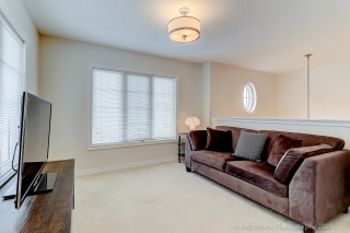 4 Hellyer Ave, Brampton, ON L6Y 0M3, Canada, ,  
