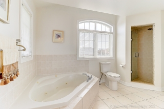 4 Hellyer Ave, Brampton, ON L6Y 0M3, Canada, ,  