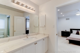 4 Hellyer Ave, Brampton, ON L6Y 0M3, Canada, ,  