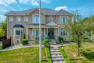 4 Hellyer Ave, Brampton, ON L6Y 0M3, Canada, ,  