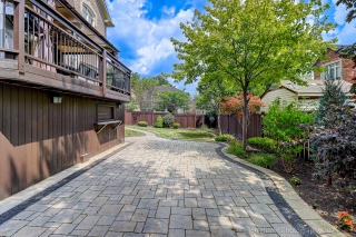 4 Hellyer Ave, Brampton, ON L6Y 0M3, Canada, ,  