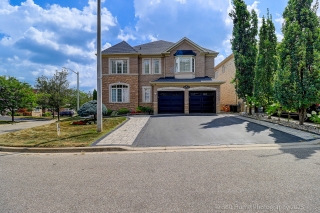 4 Hellyer Ave, Brampton, ON L6Y 0M3, Canada, ,  