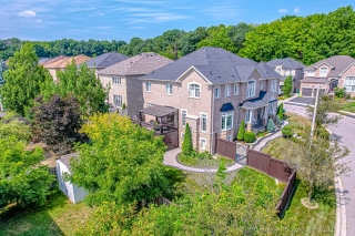 4 Hellyer Ave, Brampton, ON L6Y 0M3, Canada, ,  