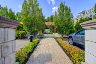 Unit 220-180 John West Way, Aurora, ON L4G 7H9, Canada, ,  