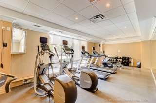 Unit 220-180 John West Way, Aurora, ON L4G 7H9, Canada, ,  