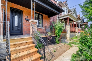 18 Conway Ave, York, ON M6E 1H2, Canada, ,  