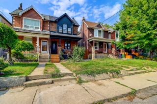 18 Conway Ave, York, ON M6E 1H2, Canada, ,  