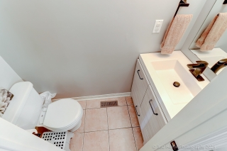 49 Ted Reeve Dr, Toronto, ON M4E 3X1, Canada, ,  