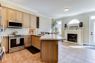 49 Ted Reeve Dr, Toronto, ON M4E 3X1, Canada, ,  