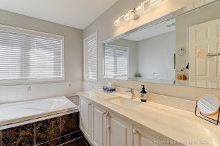 49 Ted Reeve Dr, Toronto, ON M4E 3X1, Canada, ,  