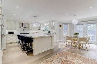 1016 Red Pine Crescent, Mississauga, ON L5H 4E8, Canada, ,  