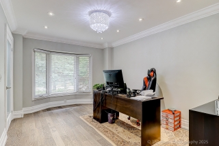 1016 Red Pine Crescent, Mississauga, ON L5H 4E8, Canada, ,  