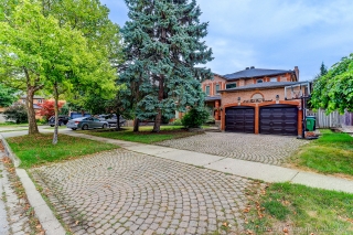 1016 Red Pine Crescent, Mississauga, ON L5H 4E8, Canada, ,  