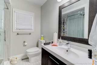 1016 Red Pine Crescent, Mississauga, ON L5H 4E8, Canada, ,  