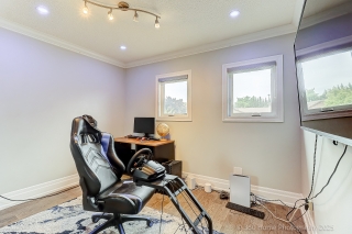 1016 Red Pine Crescent, Mississauga, ON L5H 4E8, Canada, ,  