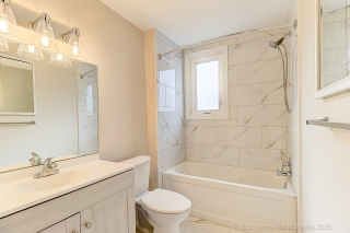 1611 Charles St, Whitby, ON L1N 1C1, Canada, ,  
