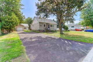 1611 Charles St, Whitby, ON L1N 1C1, Canada, ,  
