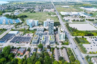1611 Charles St, Whitby, ON L1N 1C1, Canada, ,  