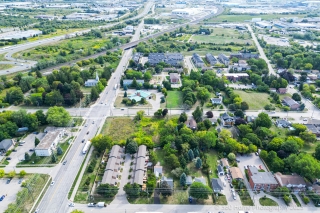 1611 Charles St, Whitby, ON L1N 1C1, Canada, ,  